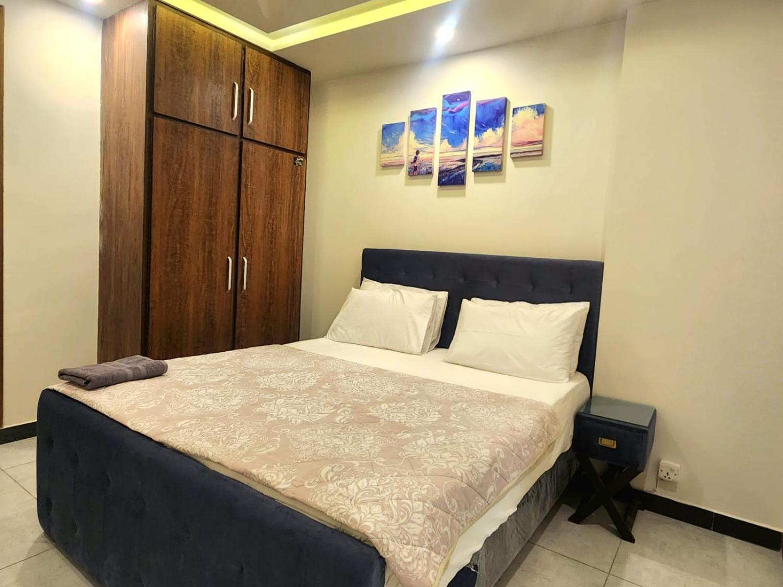 Luxurious Landing Apartments&Suites Bahria Town Rawalpindi Zimmer foto