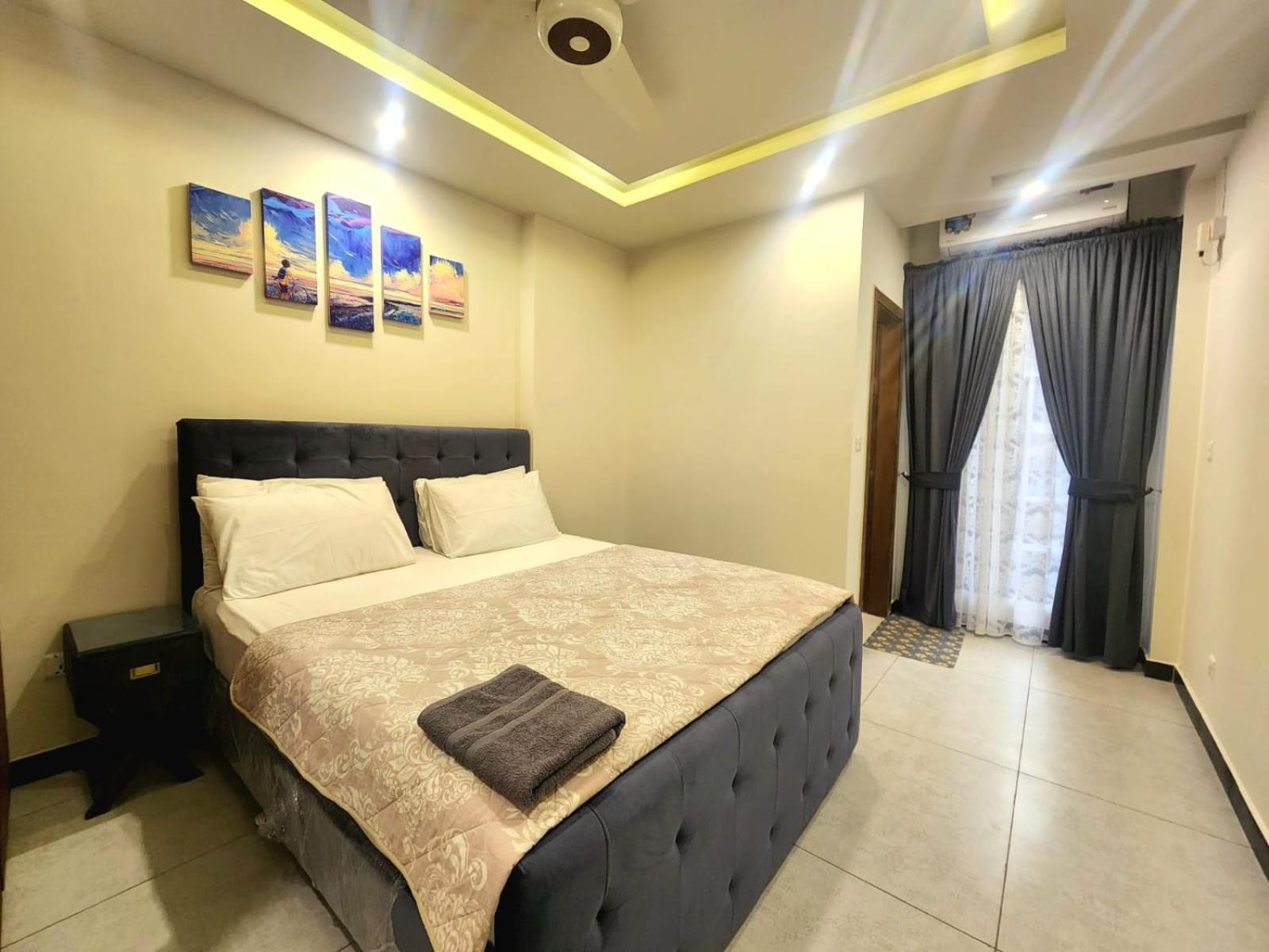 Luxurious Landing Apartments&Suites Bahria Town Rawalpindi Zimmer foto