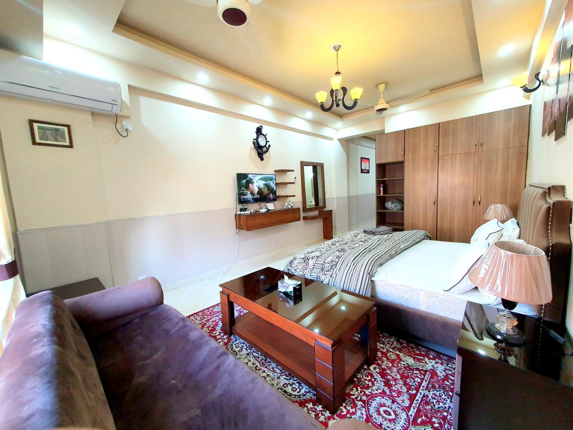 Luxurious Landing Apartments&Suites Bahria Town Rawalpindi Zimmer foto